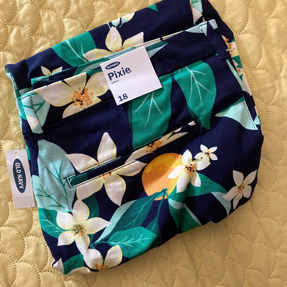 Old navy pixie pants